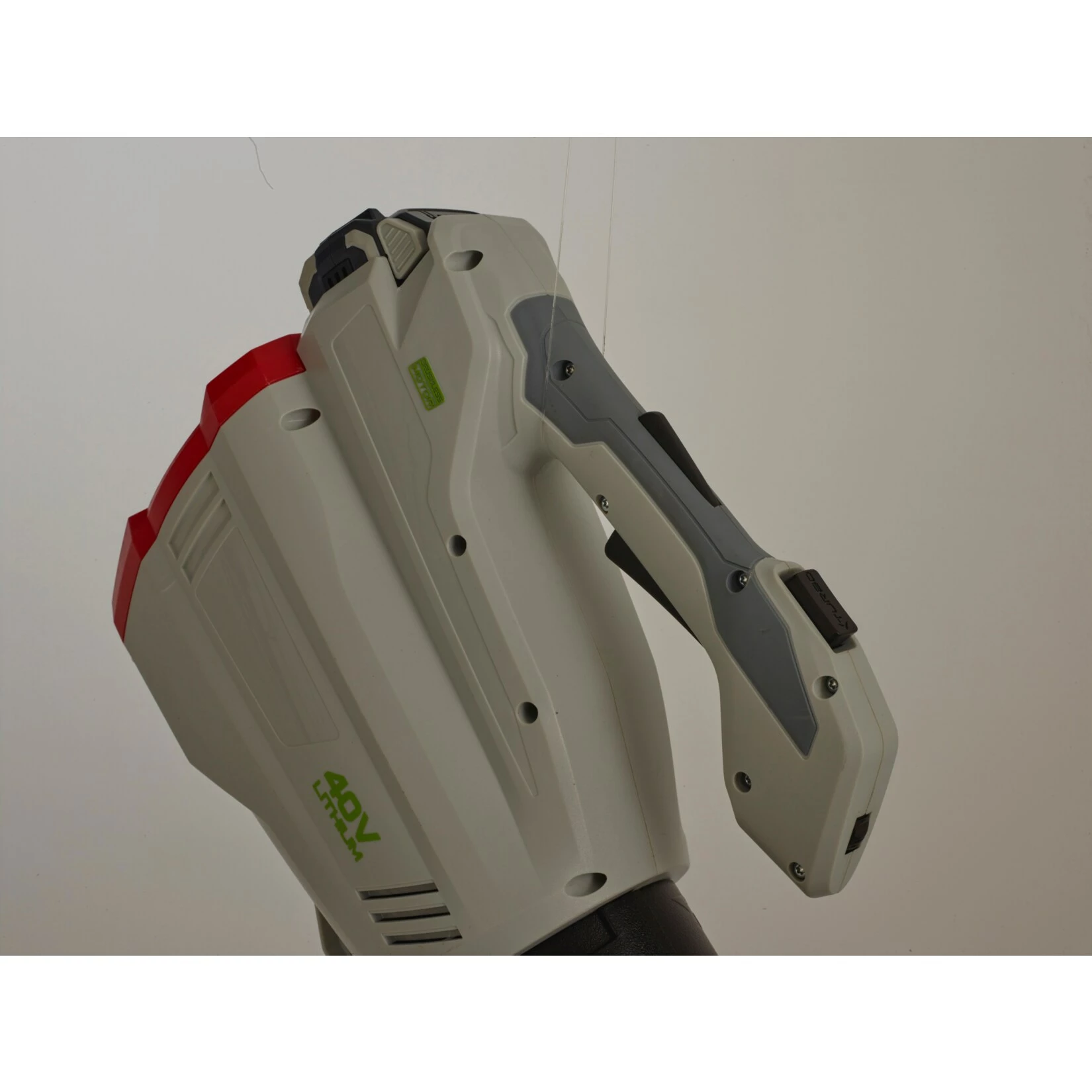 Ikra IAB 40-25 Solo 40 V Akku-Laubbläser 2 Ikra IAB 40-25 Solo 40 V Akku-Laubbläser – Bild 2