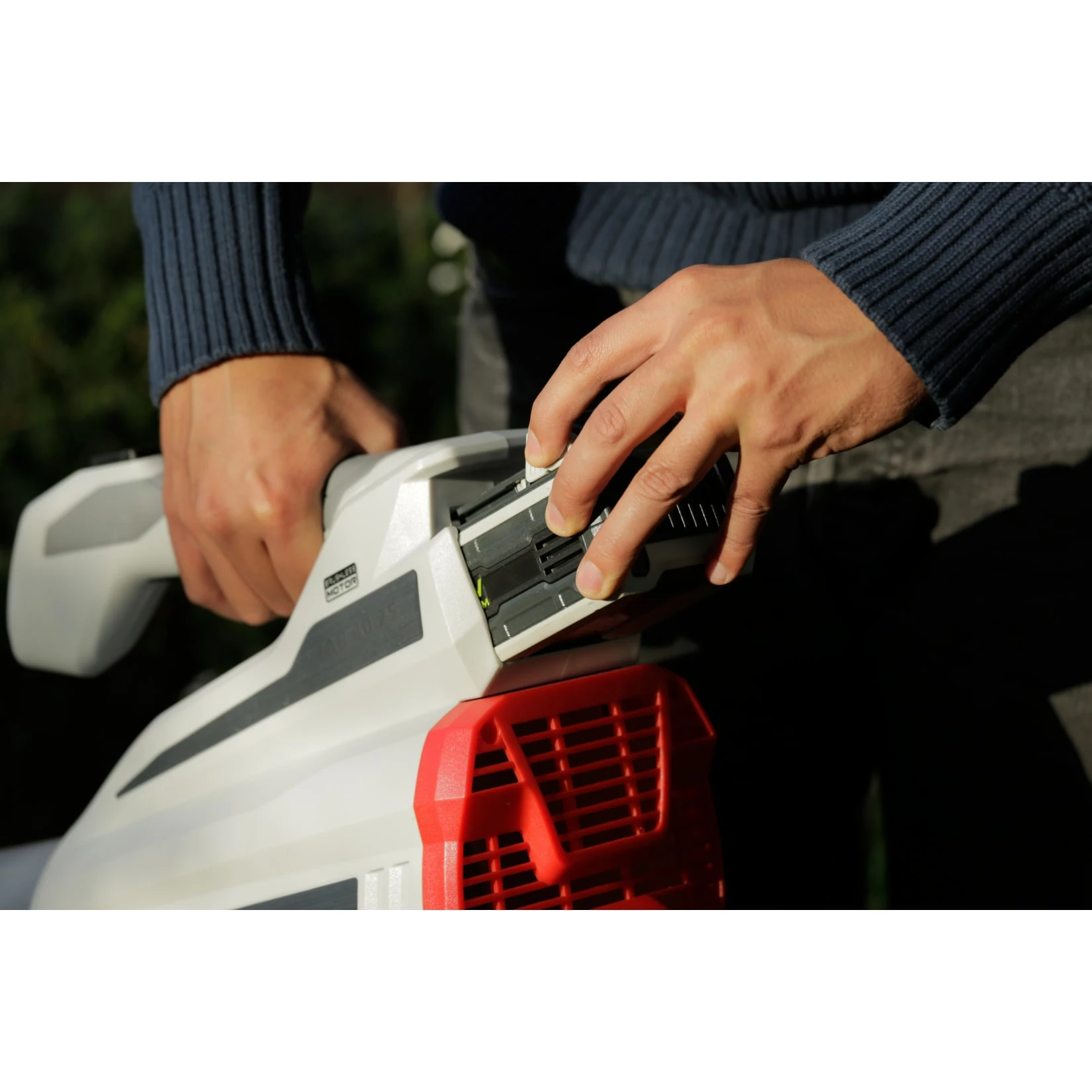 Ikra IAB 40-25 Solo 40 V Akku-Laubbläser 5 Ikra IAB 40-25 Solo 40 V Akku-Laubbläser – Bild 5