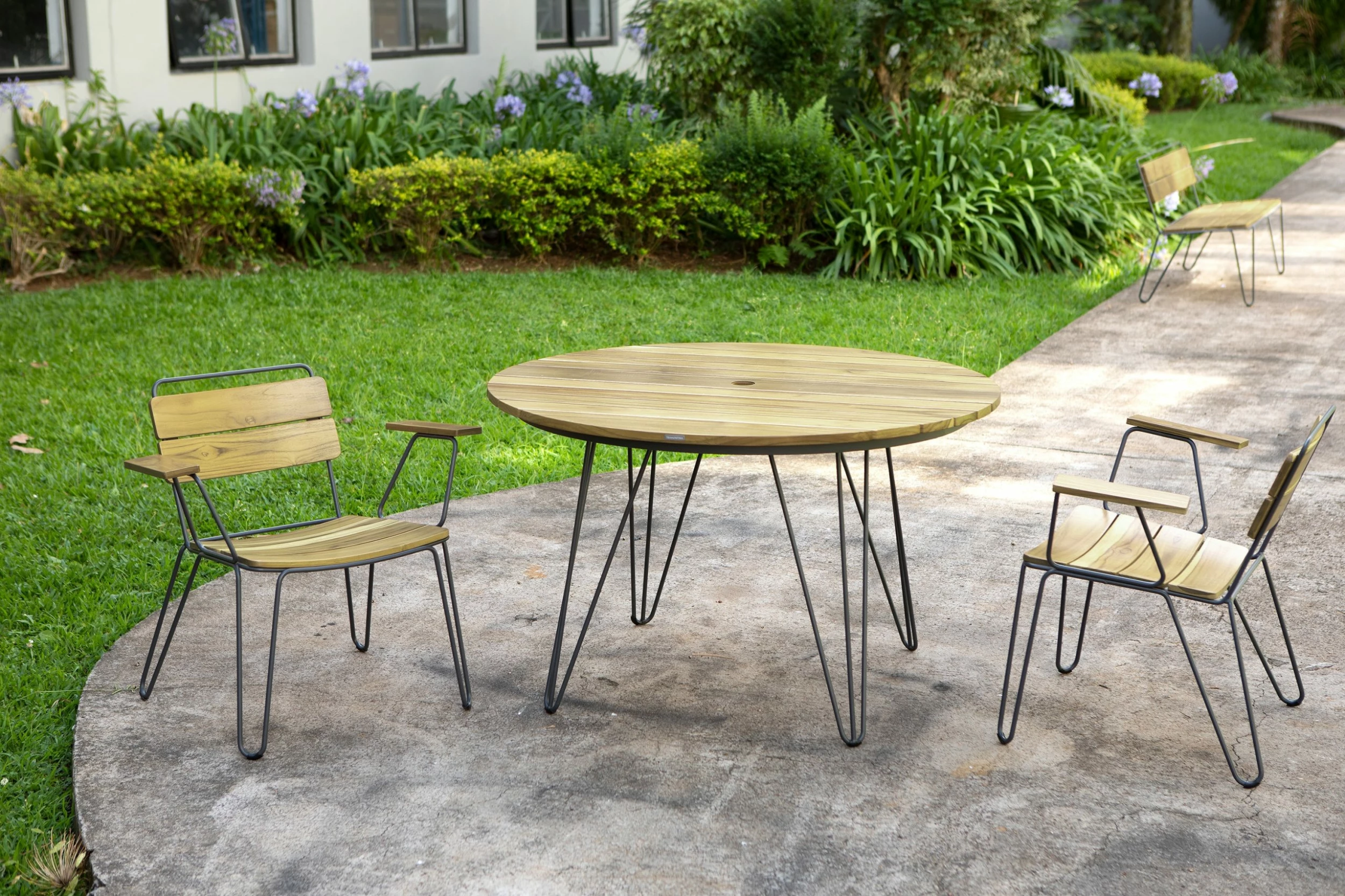 Tramontina Tisch Rund, Klappbar 80 Cm Durchm. , 75 Cm Hoch 1 Tramontina Tisch Rund, Klappbar 80 Cm Durchm. , 75 Cm Hoch