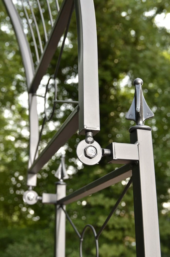 CLP Metall-Rosenbogen FLEXI | Stufenlos Verstellbare Rankhilfe Für Alle Rankpflanzen | Rundbogen Im Landhausstil 4 CLP Metall-Rosenbogen FLEXI | Stufenlos Verstellbare Rankhilfe Für Alle Rankpflanzen | Rundbogen Im Landhausstil – Bild 4