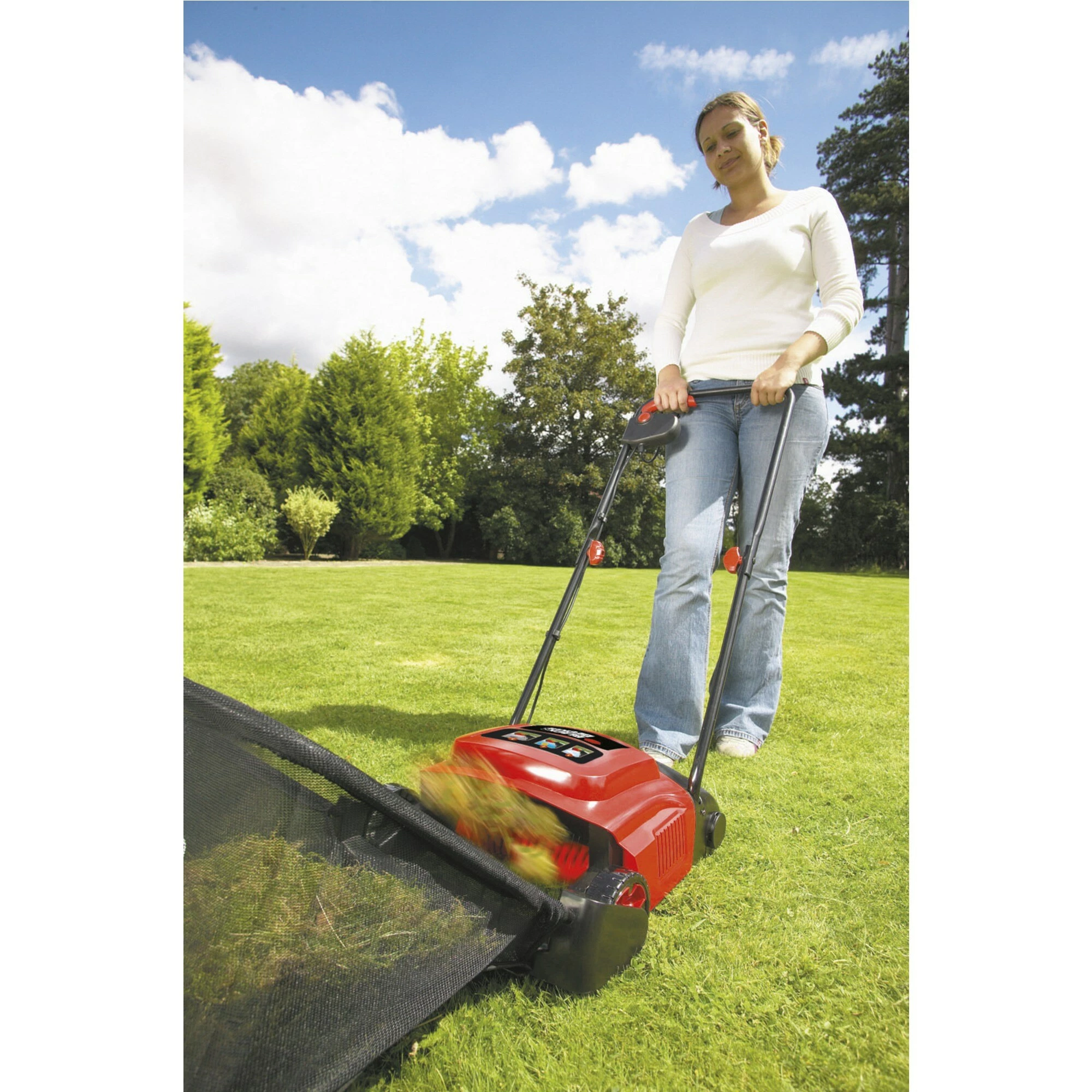 Black & Decker BLACK+DECKER Vertikutierer Elektro-Rasenlüfter GD300 3 Black & Decker BLACK+DECKER Vertikutierer Elektro-Rasenlüfter GD300 – Bild 3