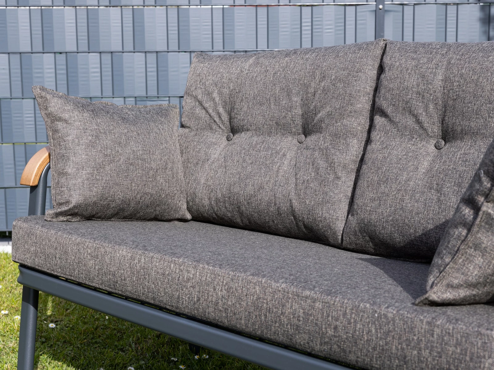 Moeby24 Garden Lounge Set Sitzgruppe Gartenmöbel Garnitur Gruppe 2+1+1 Tisch Gratis 4 Moeby24 Garden Lounge Set Sitzgruppe Gartenmöbel Garnitur Gruppe 2+1+1 Tisch Gratis – Bild 4